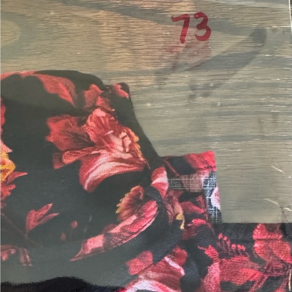 Terra & Sky 1X Floral Blouse Long Sleeve Red On Black Background Rayon Cotton - Picture 9 of 9